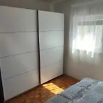 Eva Apartman *